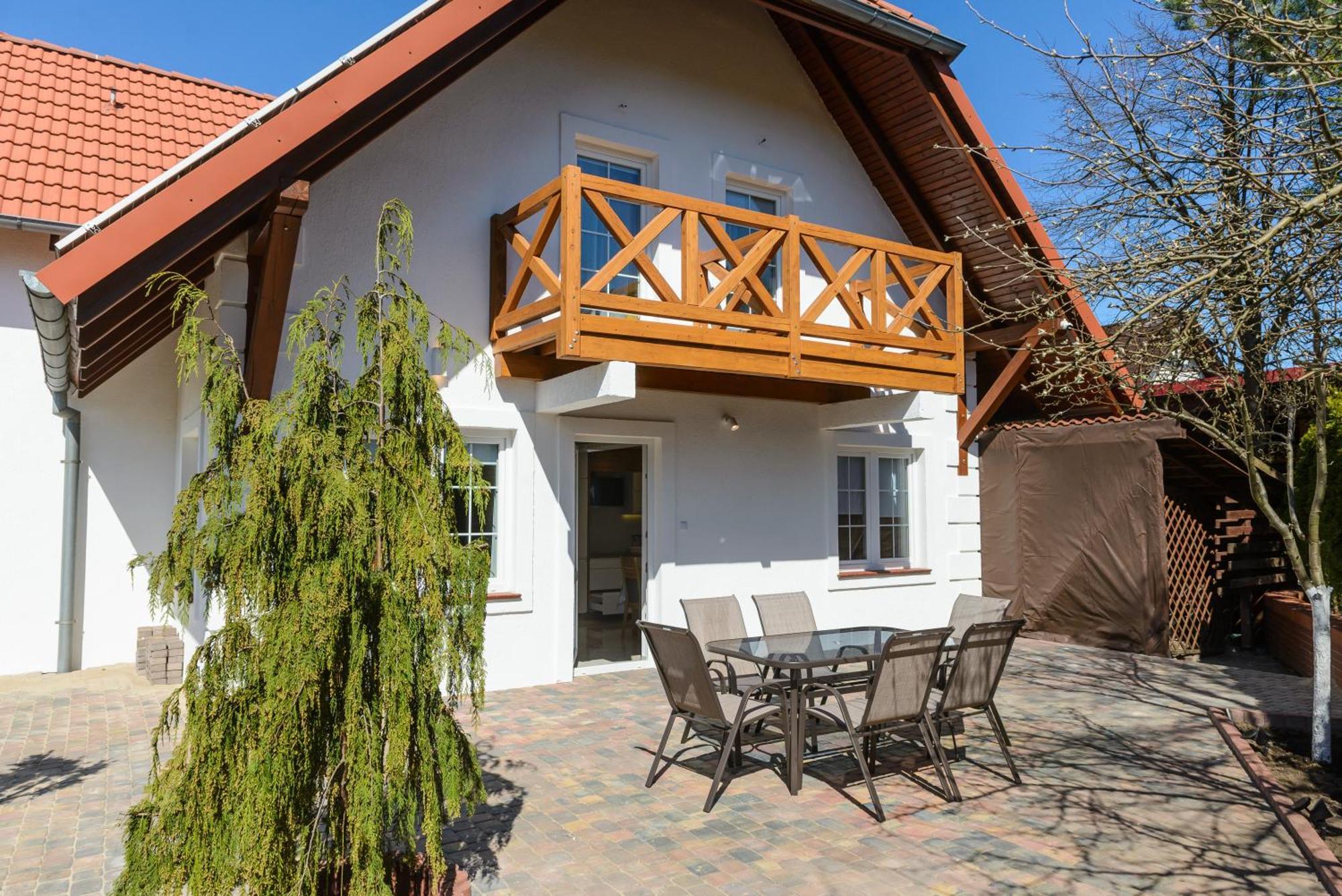 Pensjonat Srebrny Klon Bytów Extérieur photo